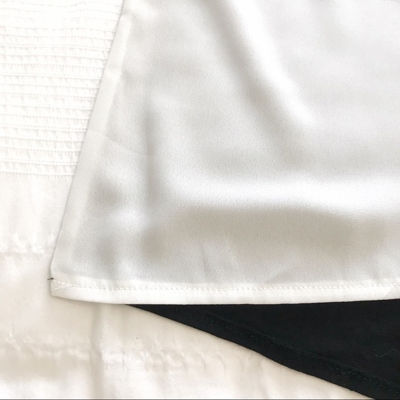 IVY BEAU BLACK WHITE PANELLED GRAPHIC SHORT TEE T-SHIRT TOP - Picture 10 of 10